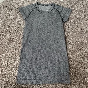 RARE Lululemon Swiftly Tech 2.0
